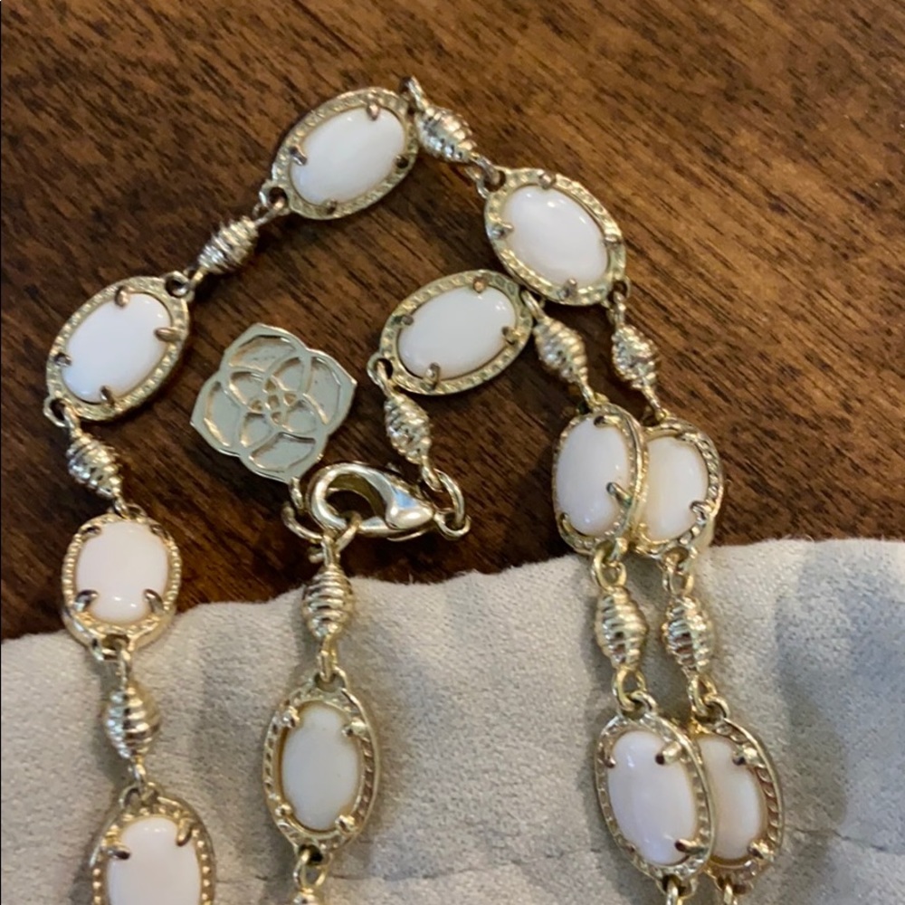 Gale White MOP Long Necklace - Picture 3 of 3